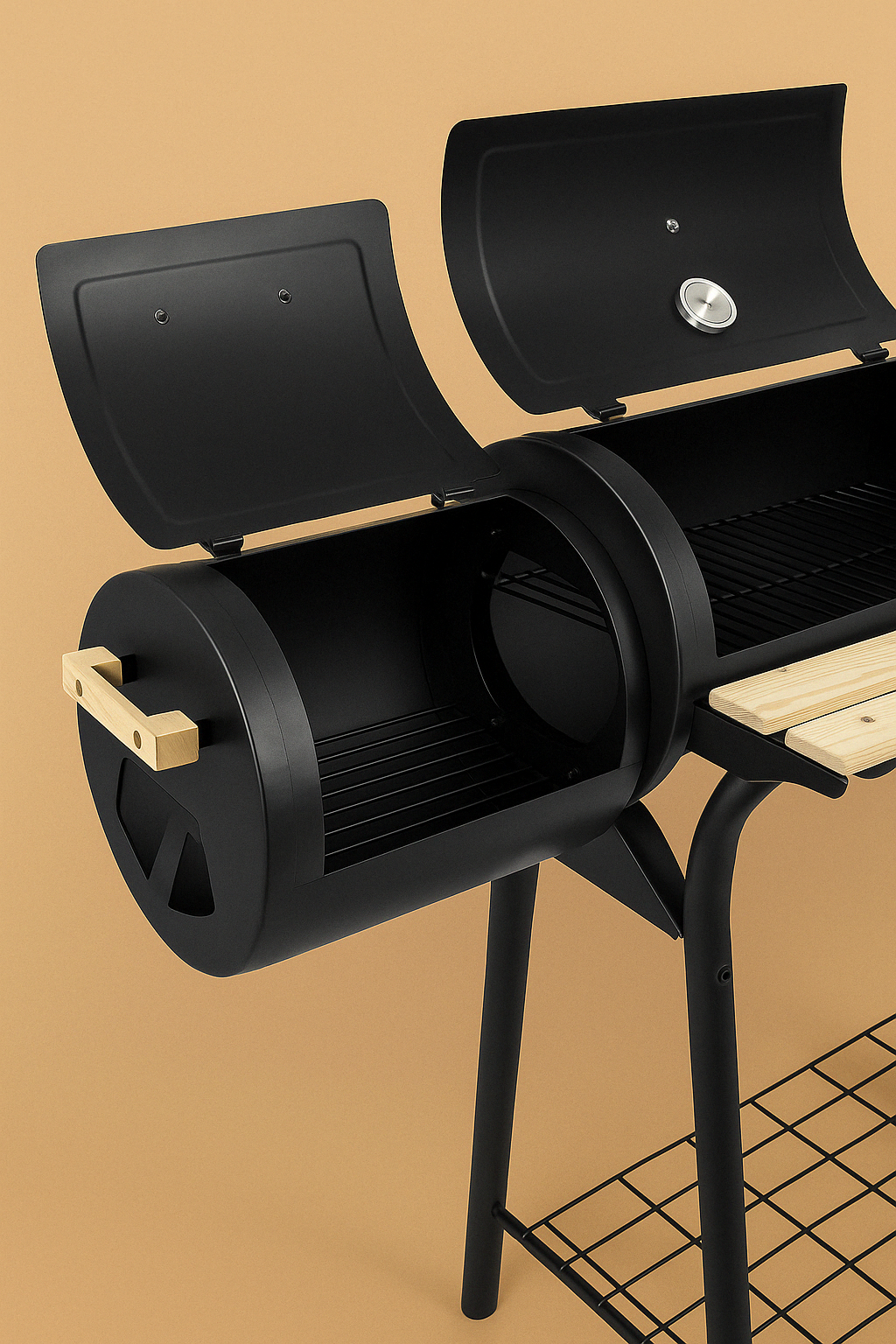 Close-up van het zijcompartiment van een 2-in-1 houtskool BBQ en smoker met open deksel en metalen grillrooster, ideaal voor slow cooking en roken van vlees.