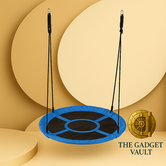 Ronde nestschommel in blauw en zwart met verstelbare touwen, weergegeven tegen een luxe beige en goudkleurige achtergrond met het logo van The Gadget Vault rechtsonder.